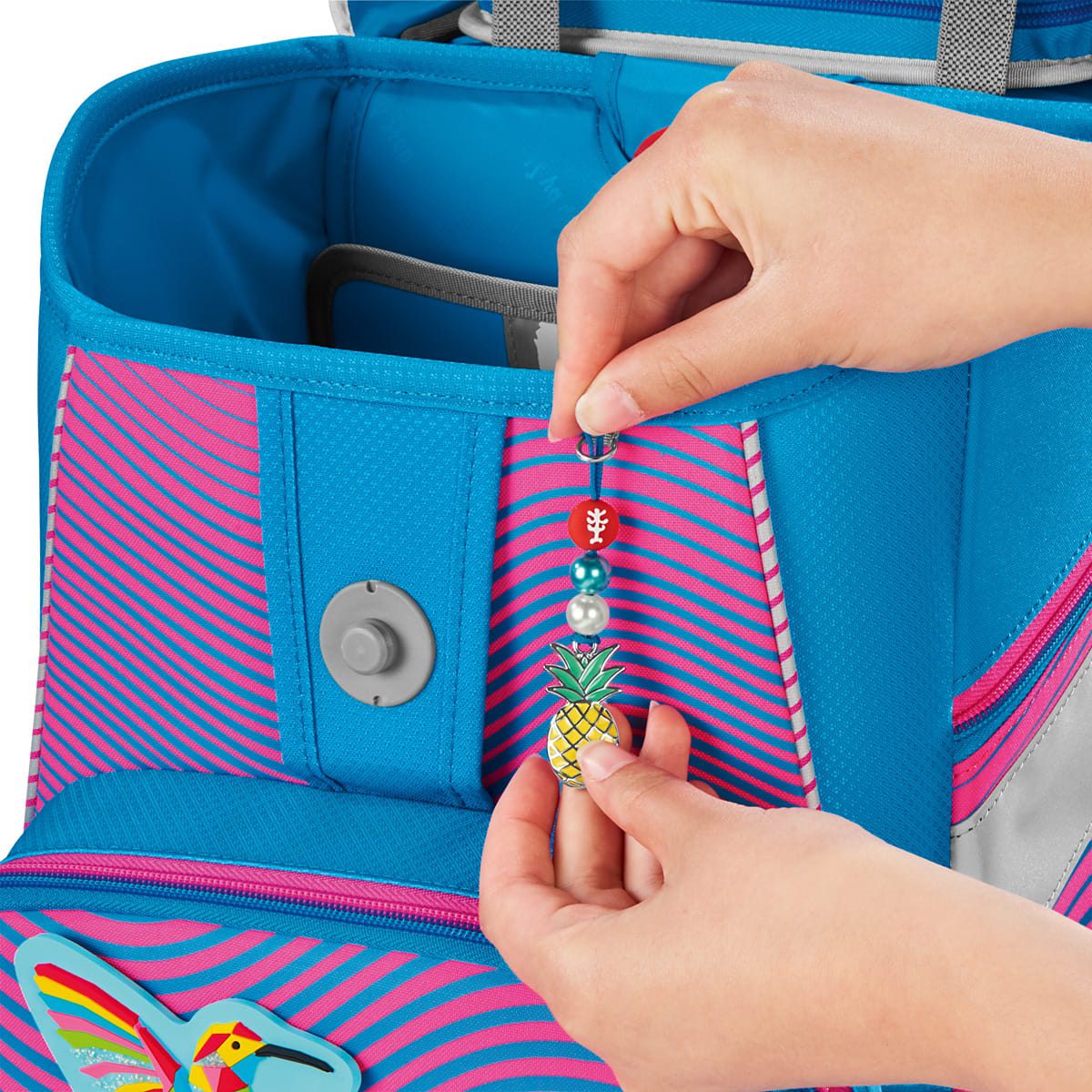 00213435awd3 space neon